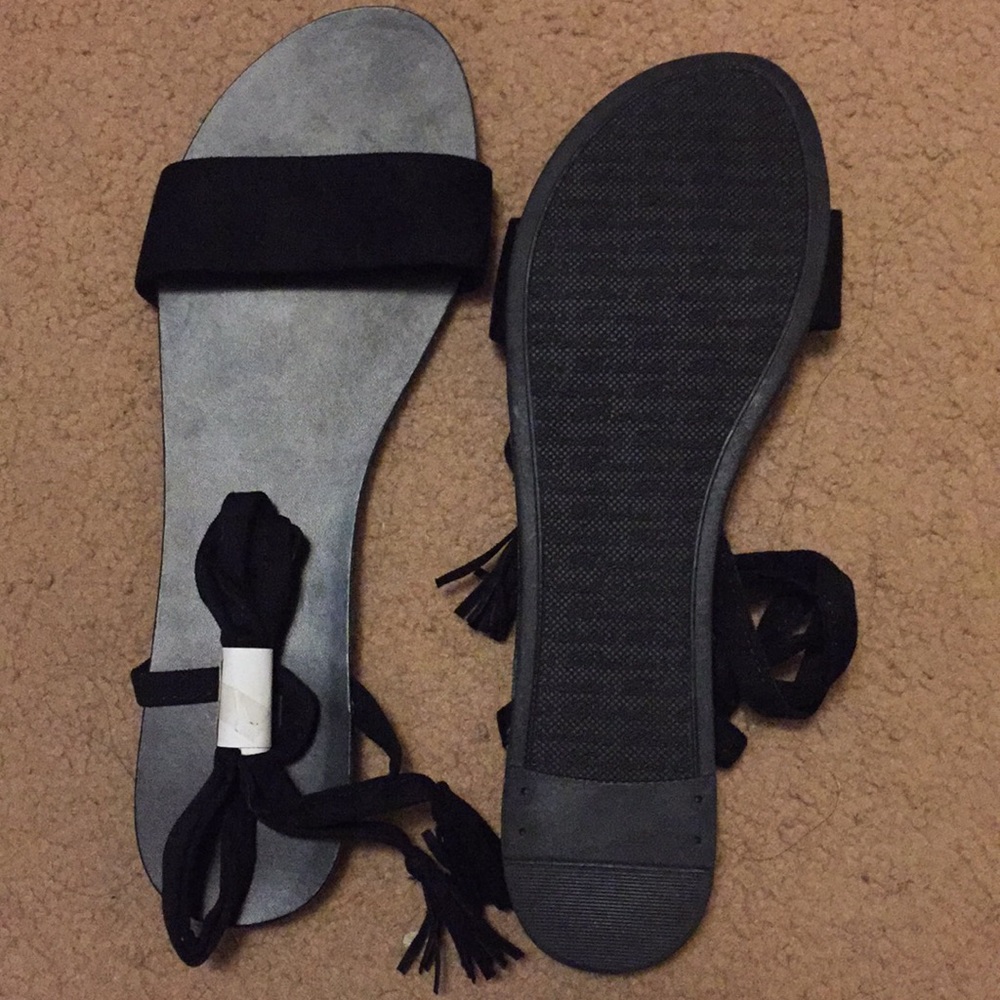 Black lace sandals - Picture 2 of 2